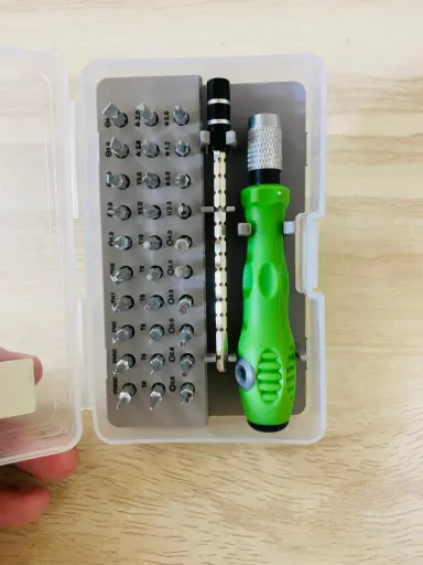32 in 1 Multifunctional Screwdriver Set with 30 PCS Torx Phillips Magnetic Screw Driver